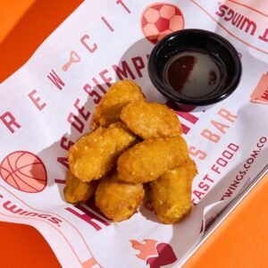Jalapeños Rellenos Hot Wings, Restaurante en Laureles